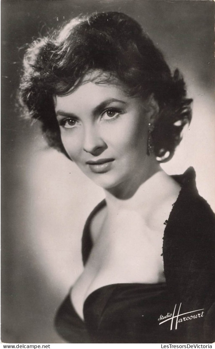 CELEBRITE - Gina Lollobrigida - Actrice Et Photographe Italienne - Carte Postale Ancienne - Femmes Célèbres