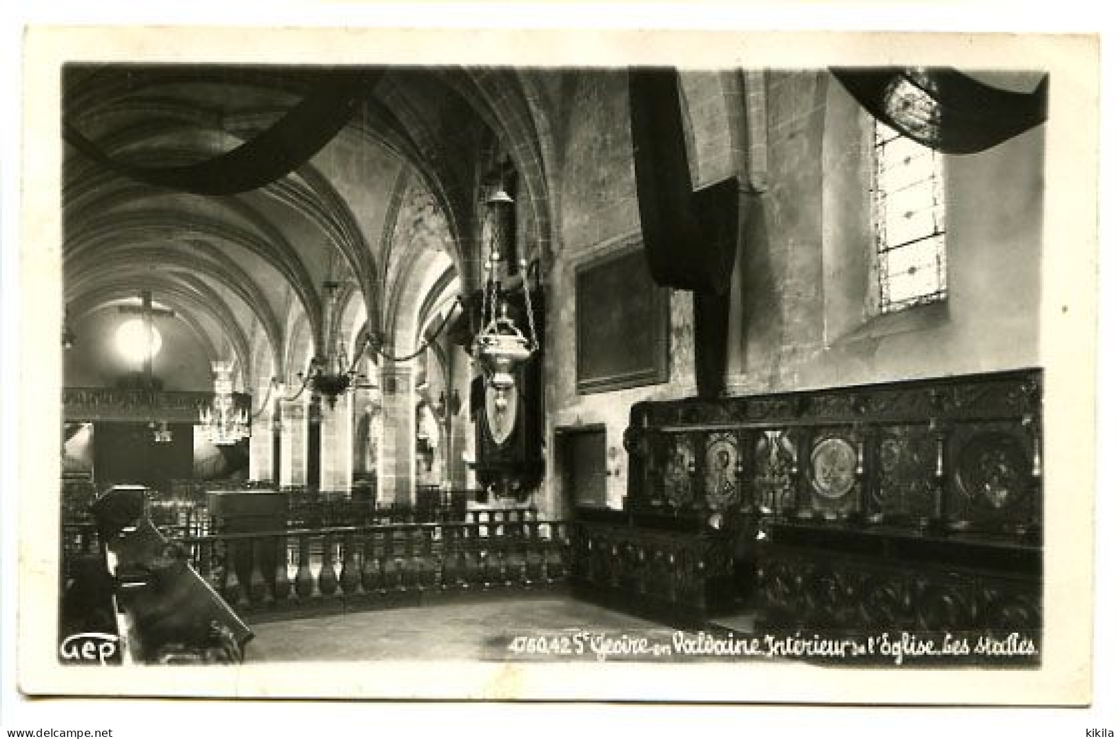 CPSM GEP  9 X 14 Isère SAINT GEOIRE EN VALDAINE  Intérieur De L'Eglise.  Les Stalles - Saint-Geoire-en-Valdaine