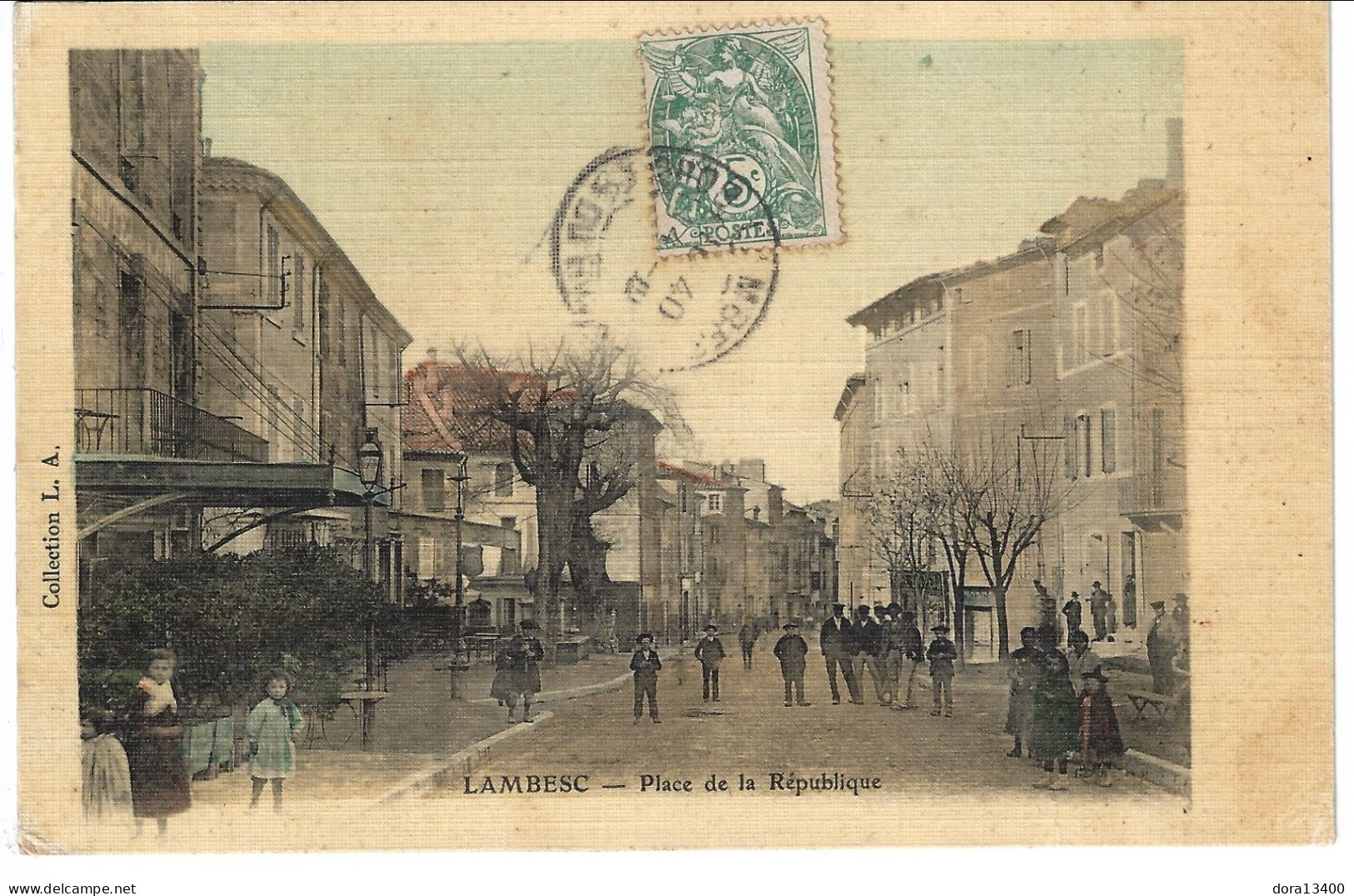 CPA13- LAMBESC- Place De La République - Lambesc