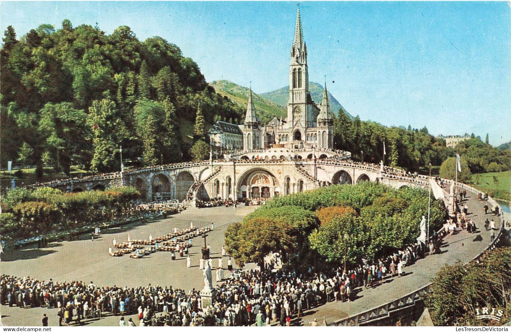 FRANCE - Lourdes - Les Malades Assistant Au Chemin De Croix - Carte Postale - Lourdes