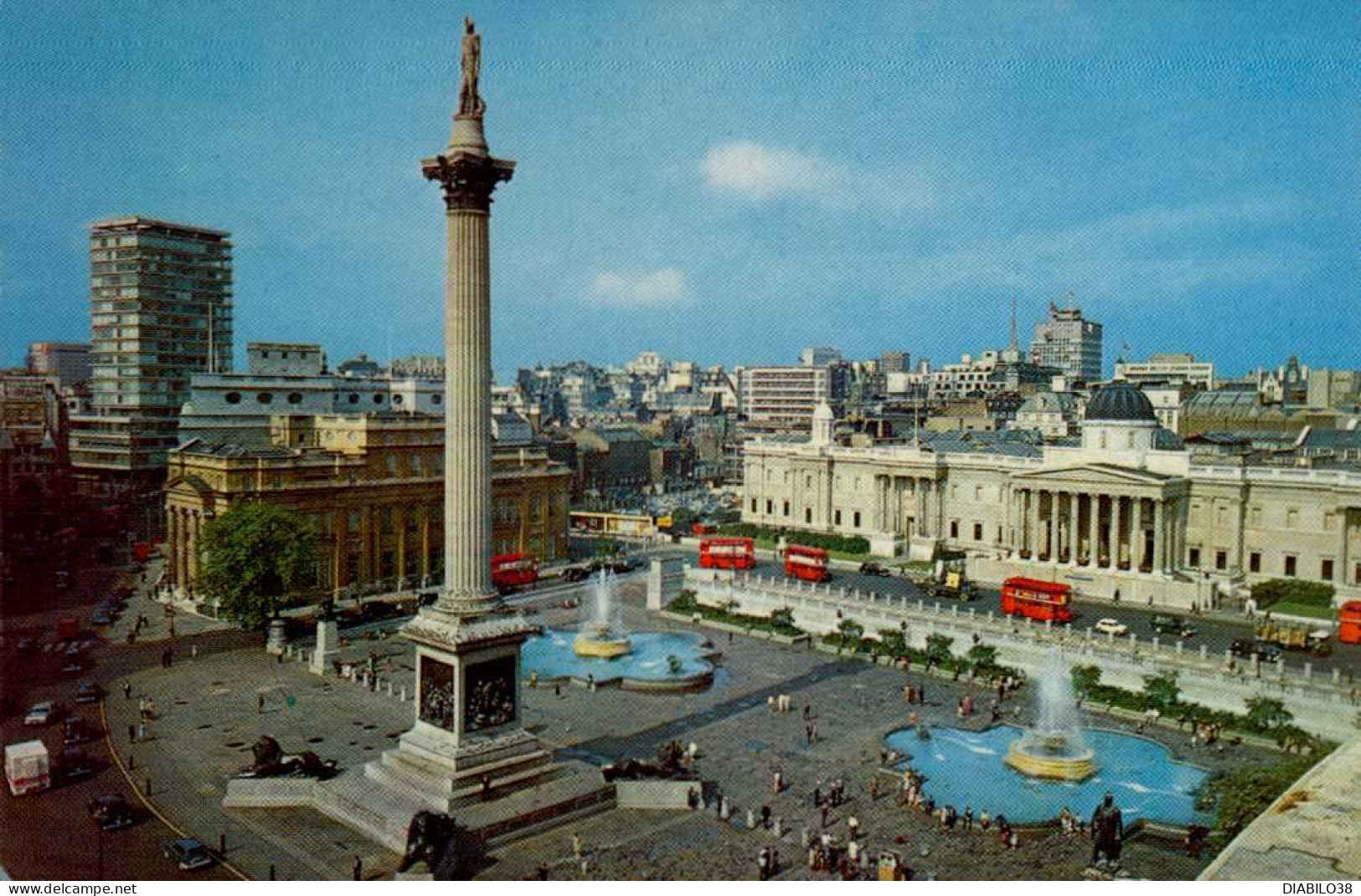 LONDON       ( ROYAUME-UNI )   TRAFALGAR SQUARE - Trafalgar Square