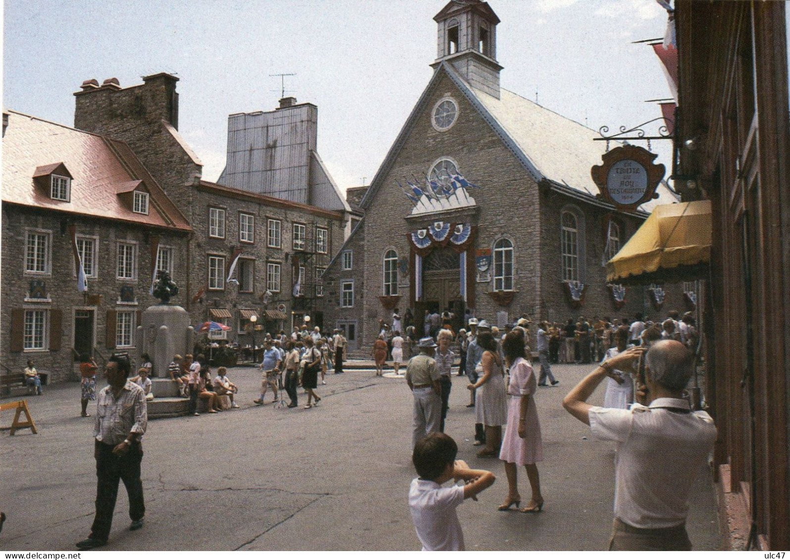 - QUEBEC. - Place Royale, église Notre-Dame-des-Victoires - Scan Verso - - Québec - La Citadelle