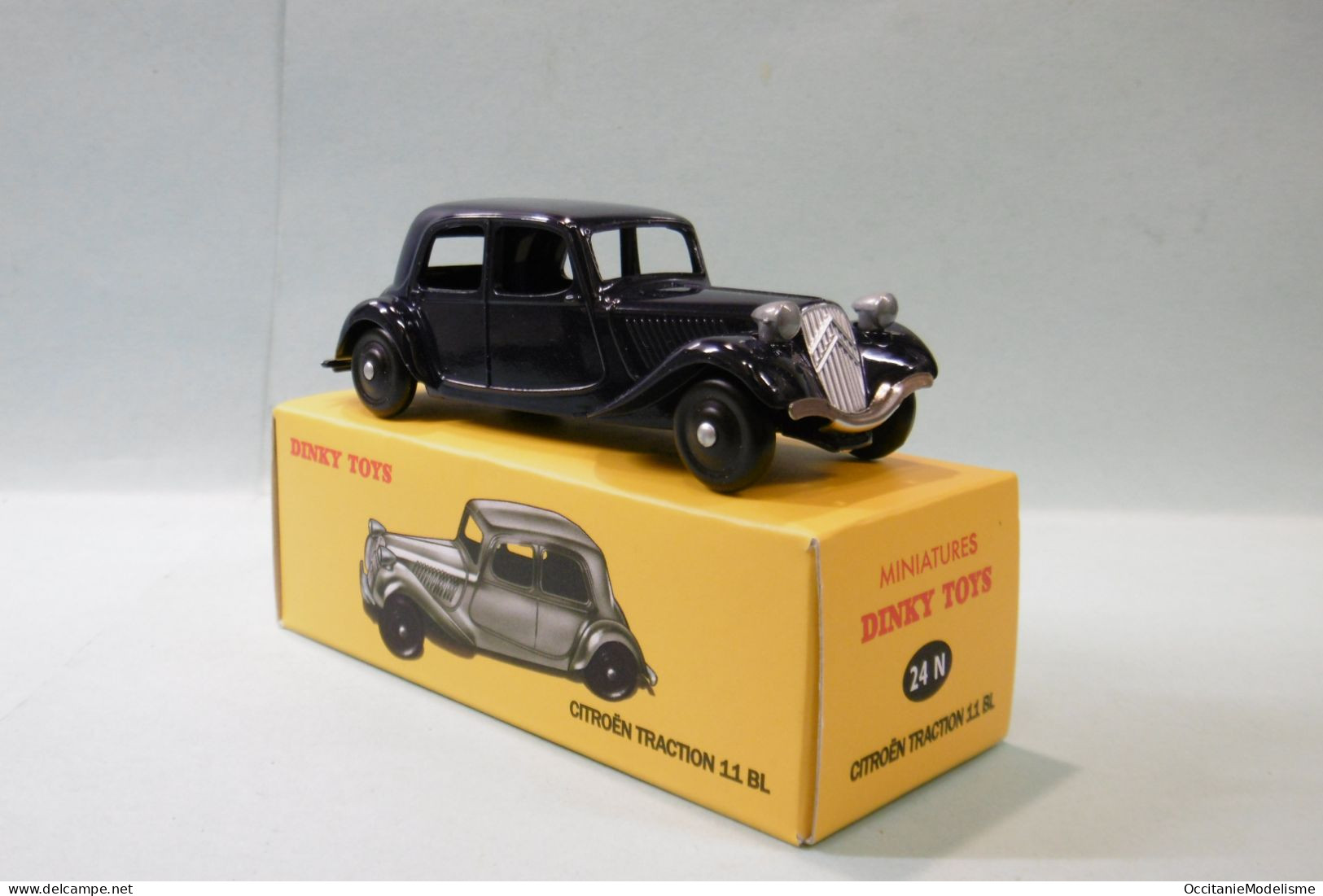 Dinky Toys / Atlas - CITROEN TRACTION 11 BL Bleu Nuit Réf. 24 N Neuf NBO 1/43 - Dinky