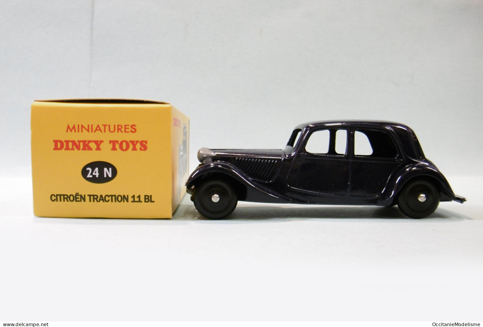 Dinky Toys / Atlas - CITROEN TRACTION 11 BL Bleu Nuit Réf. 24 N Neuf NBO 1/43 - Dinky