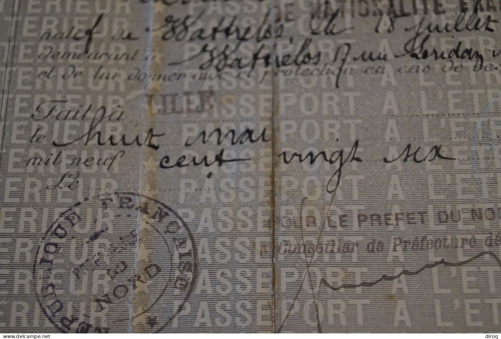 Ancien Passeport Français De 1926,pour Collection, 12,5 Cm. Sur 9 Cm. - Historical Documents