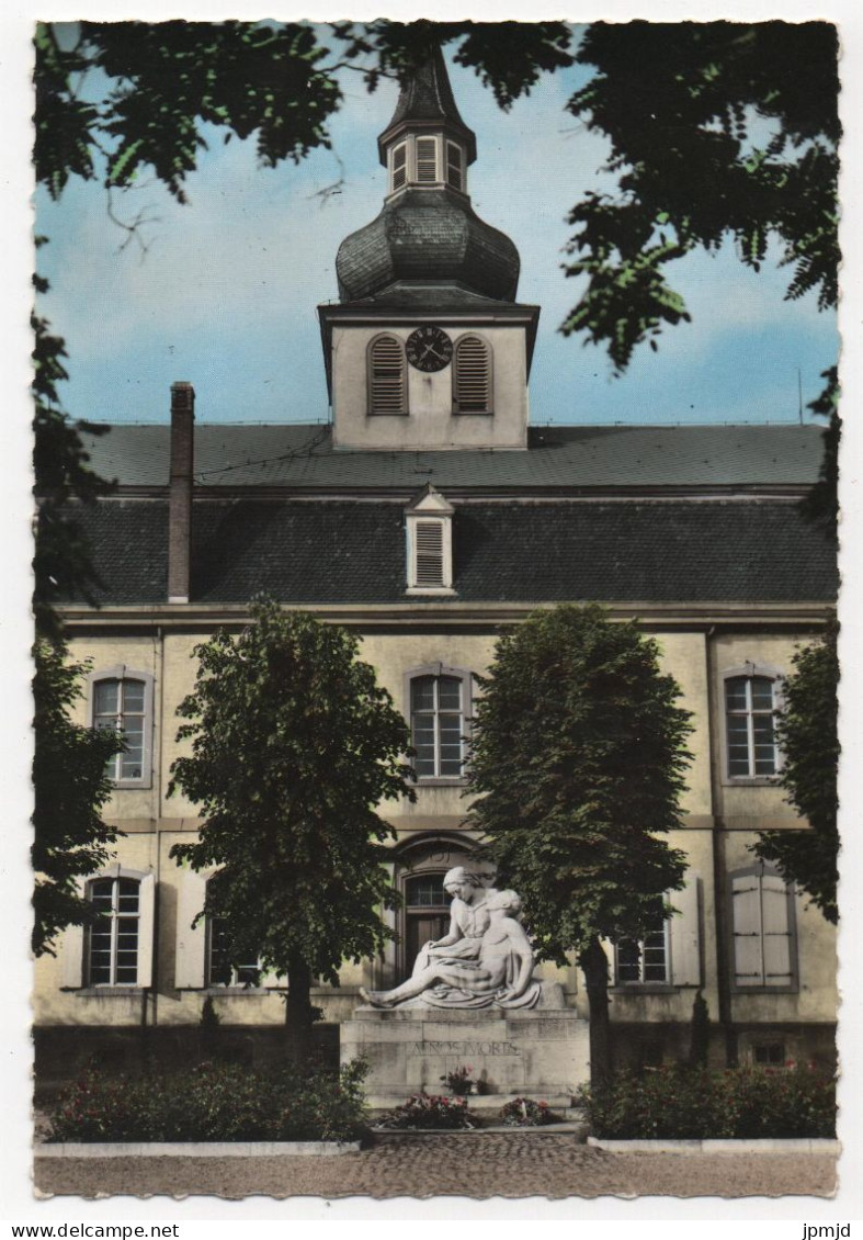 67 - BRUMATH - L'Eglise Du Château Et Monument Aux Morts - Sculpteur Ch. Herbert - Ed. La Cigogne N° 67.067.C2 Colorisée - Brumath