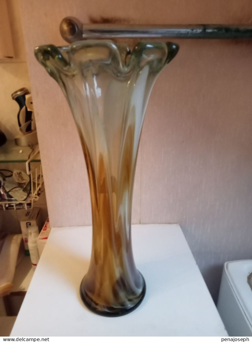 Vase Ancien En Verre Hauteur 43 Cm - Jarrones