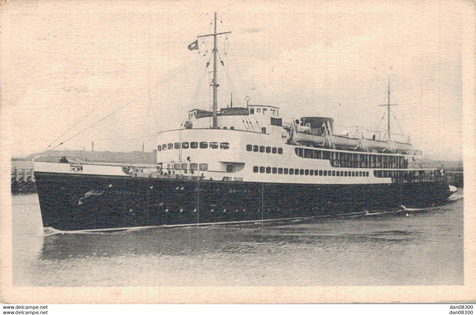 BELGIQUE OSTENDE DEPART DE LA MALLE PRINCE BAUDOUIN - Ferries