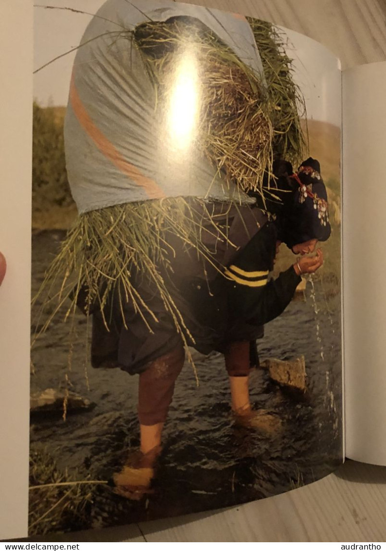 TRA LA GENTE - National Geographic - I Fotografi Di National Geographic Nel Mondo Del Lavoro - Voyage Avec Les Gens - Cultural