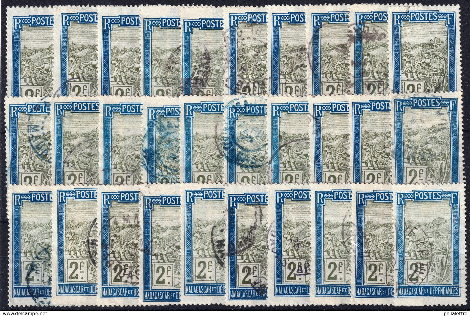 MADAGASCAR - 1908./17 Yv.109 2fr Bleu & Olive - Lot De 30 Timbres Oblitérés B/TB (cote 75€) - Gebraucht