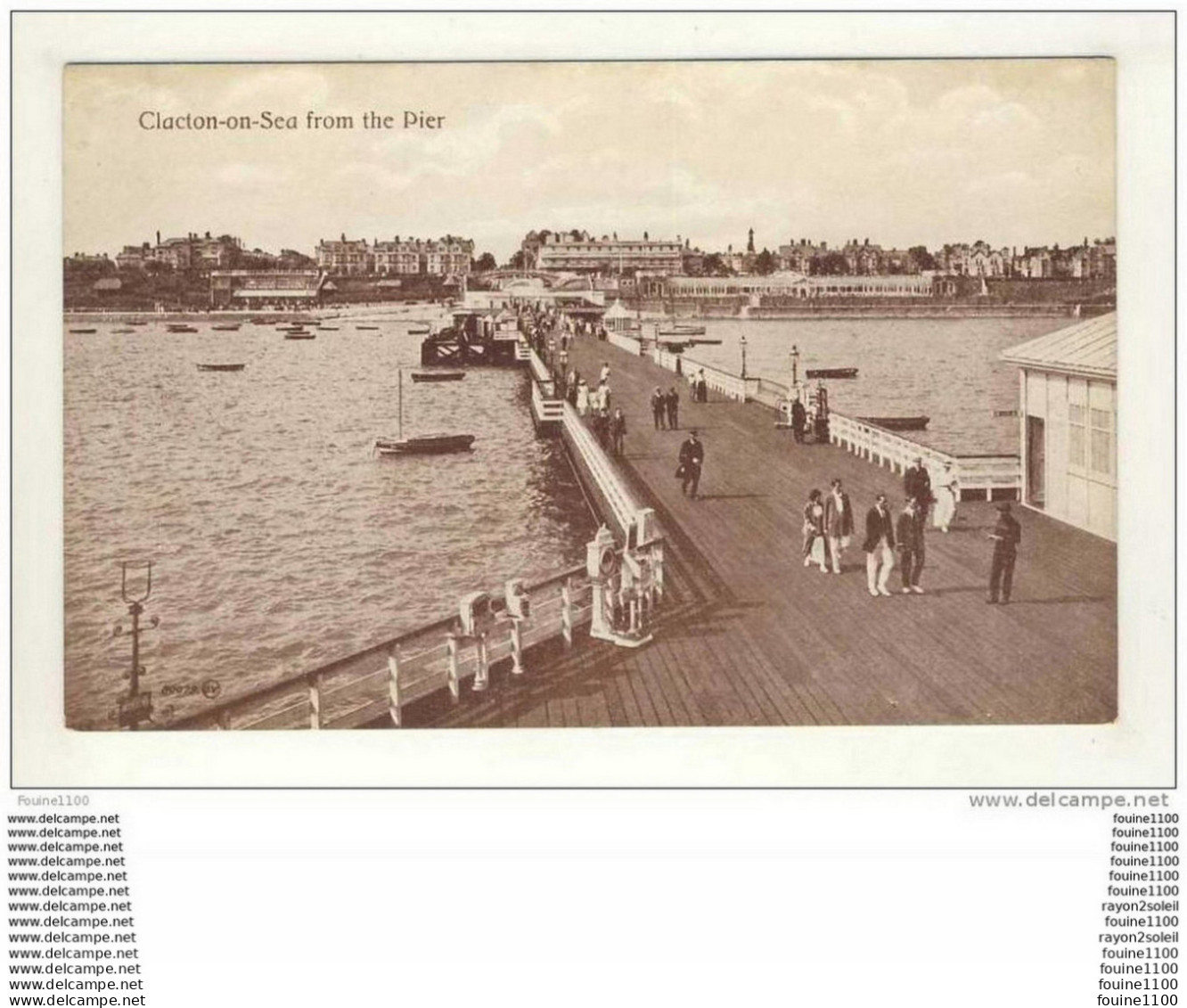 Carte De Clacton On Sea From The Pier  ( Format 9 Cm X 14 Cm )( Recto Verso ) - Clacton On Sea