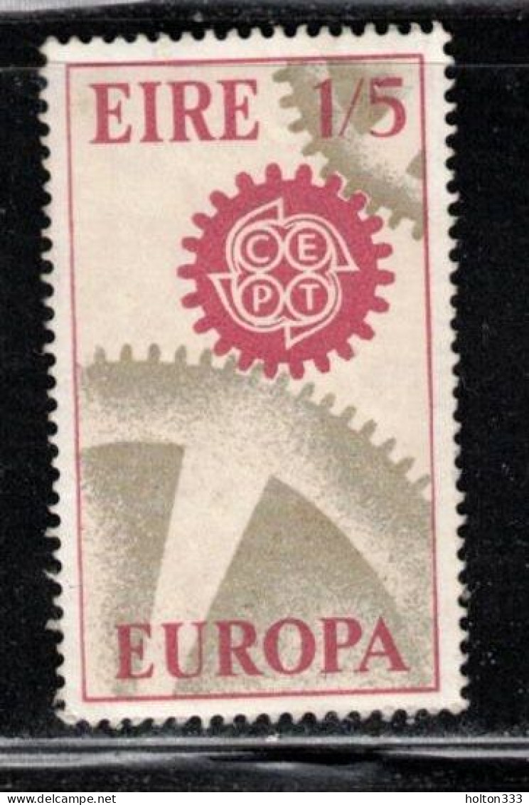 IRELAND Scott # 233 MH Disturbed Gum - 1967 Europa Issue - Nuovi