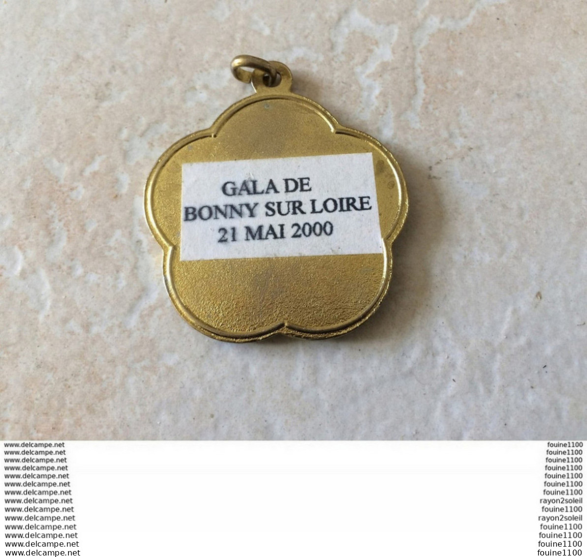 Médaille Majorette  Gala De Bonny Sur Loire 21 Mai 2000 - Non Classés