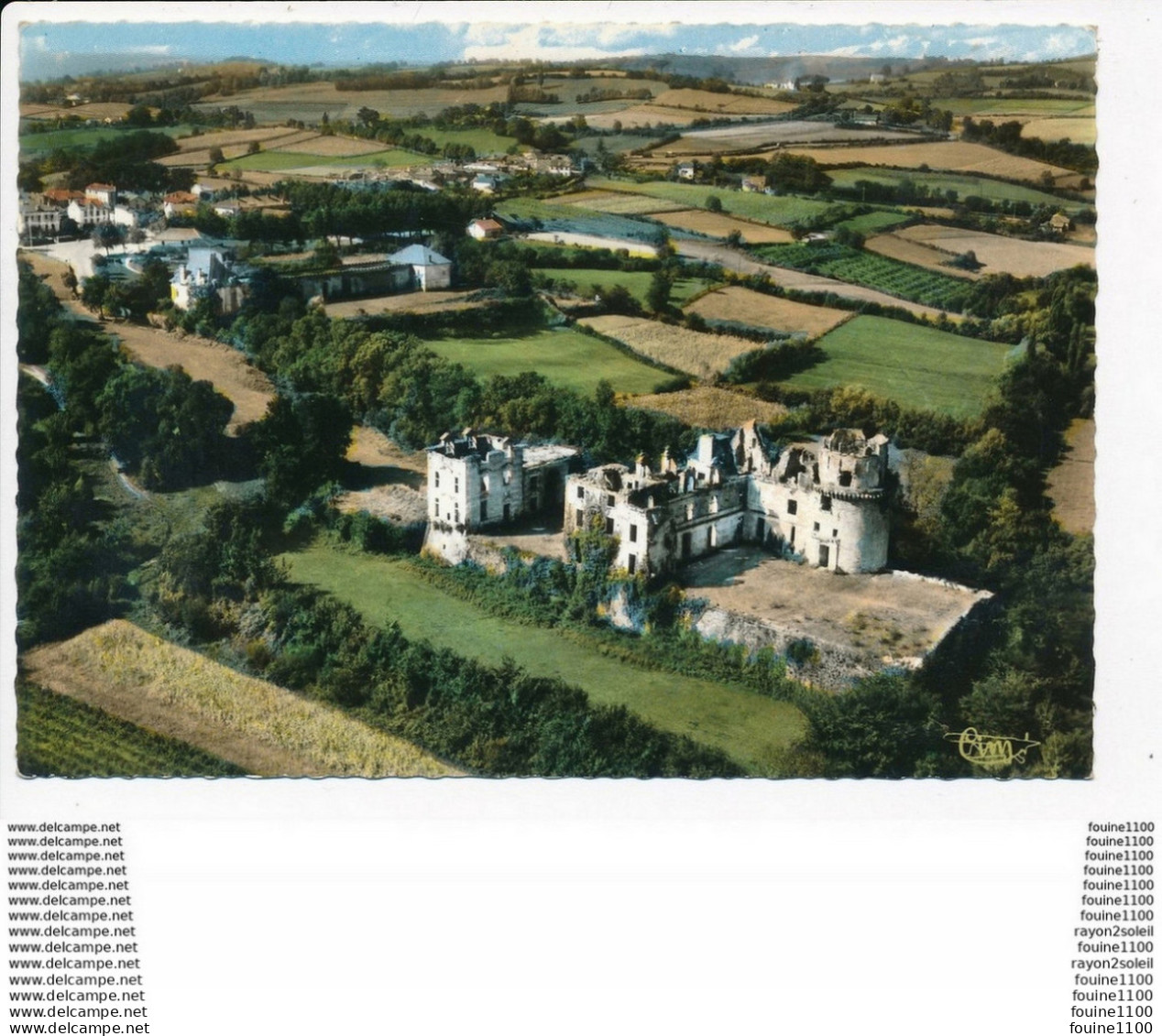 Carte ( Format 15 X 10,5 Cm ) De Bidache  Vue Aérienne Sur Les Ruines Du Château ( Recto Verso ) - Bidache
