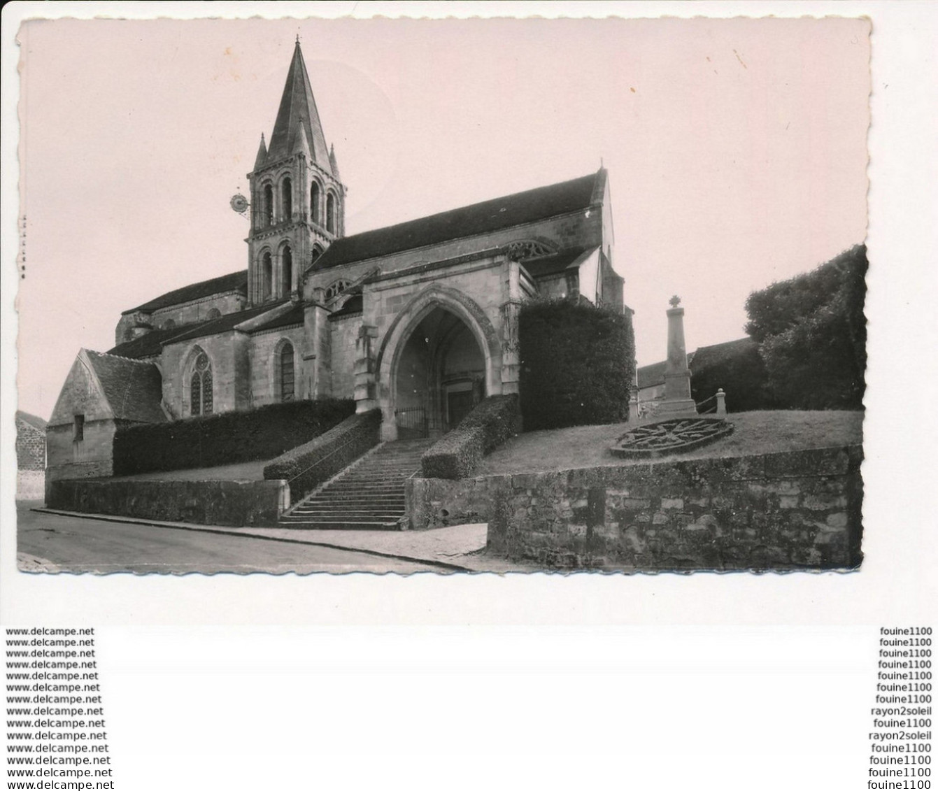 Carte De Jouy Le Moutier   L' église   ( Format C.P.A / Recto Verso ) - Jouy Le Moutier