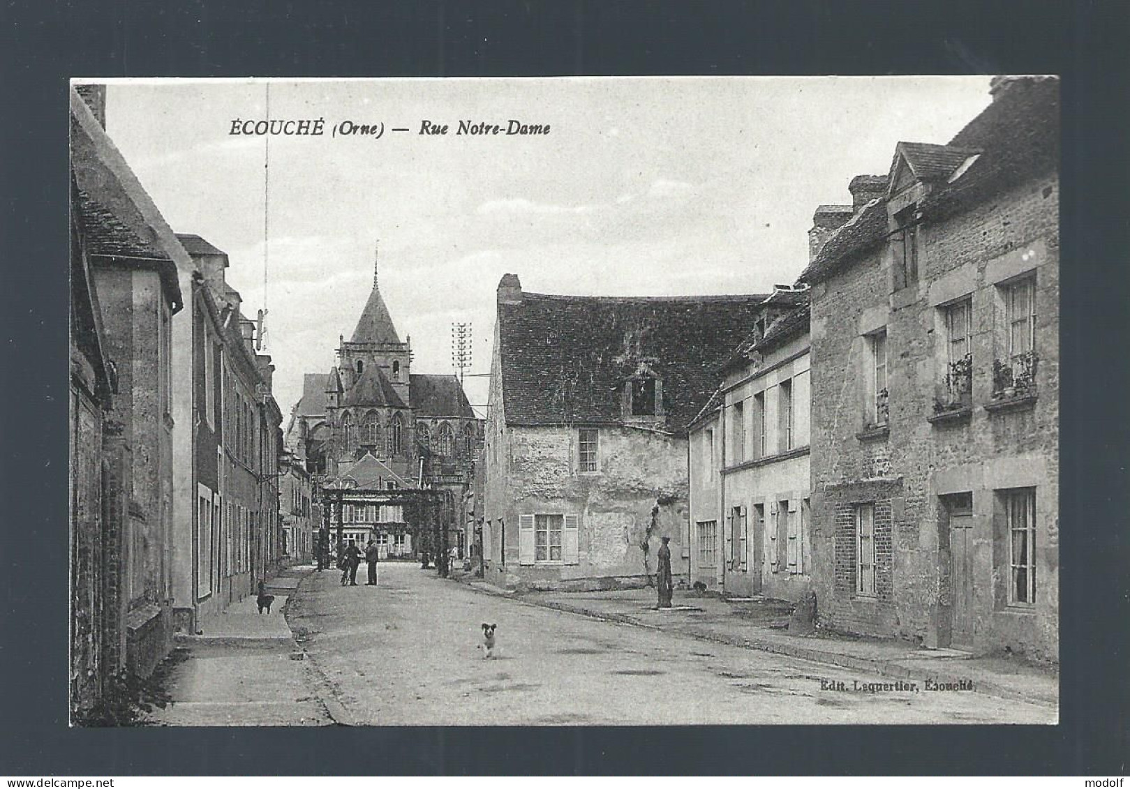 CPA - 61 - Ecouché - Rue Notre-Dame - Ecouche