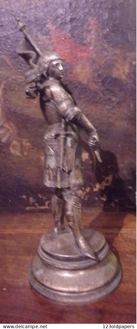 XX EME RARE BRONZE ARGENTE JEANNE D ARC PAR JEAN BAPTISTE GERMAIN 28 CM HT 10 DIAM 1KG300 Poincon ML