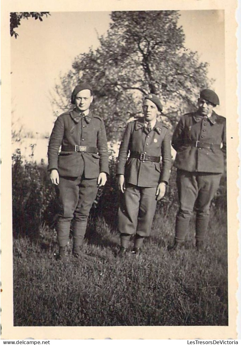 Photographie - Militaire - Soldats - Lote De 10 Photos - Format 6/8,5 - Bords Dentelés - Krieg, Militär