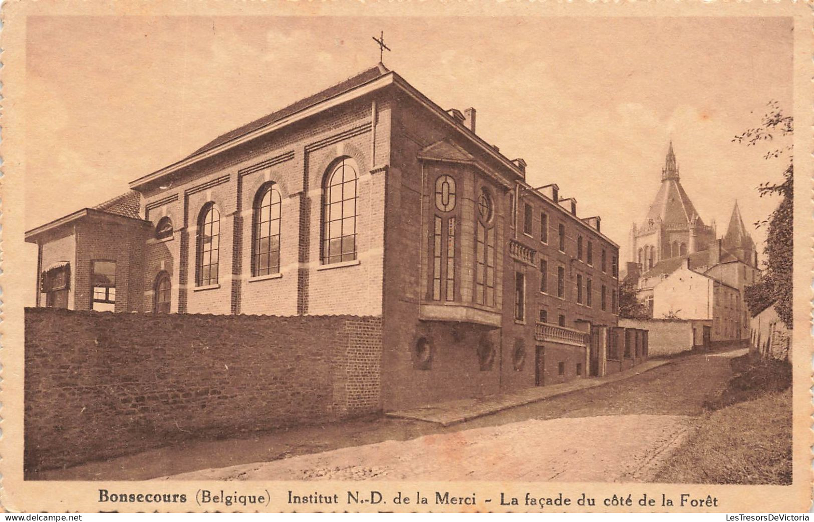 BELGIQUE - Bonsecours - Institut ND De La Merci - La Façade Du Côté De La Forêt - Carte Postale Ancienne - Peruwelz