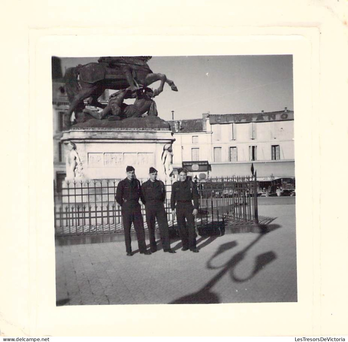 Photographie - Lot de 26 Photos militaires - Freibourg - Cognac - Service militaire 1949/1950