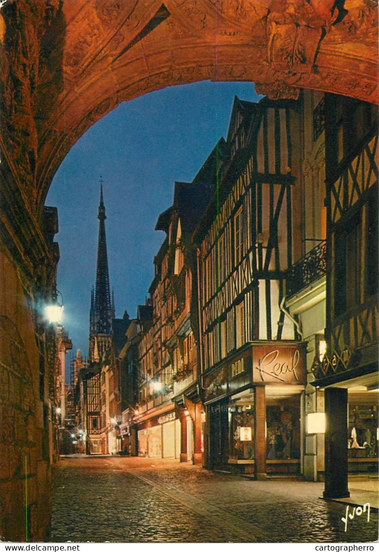 France Rouen (Seine-Maritime)  La Rue Du Gros Horologe Vue De Nuit - Madrid