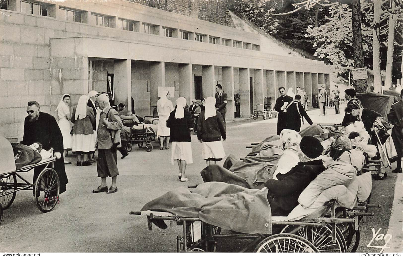 FRANCE - Lourdes - Les Piscines - Carte Postale - Lourdes