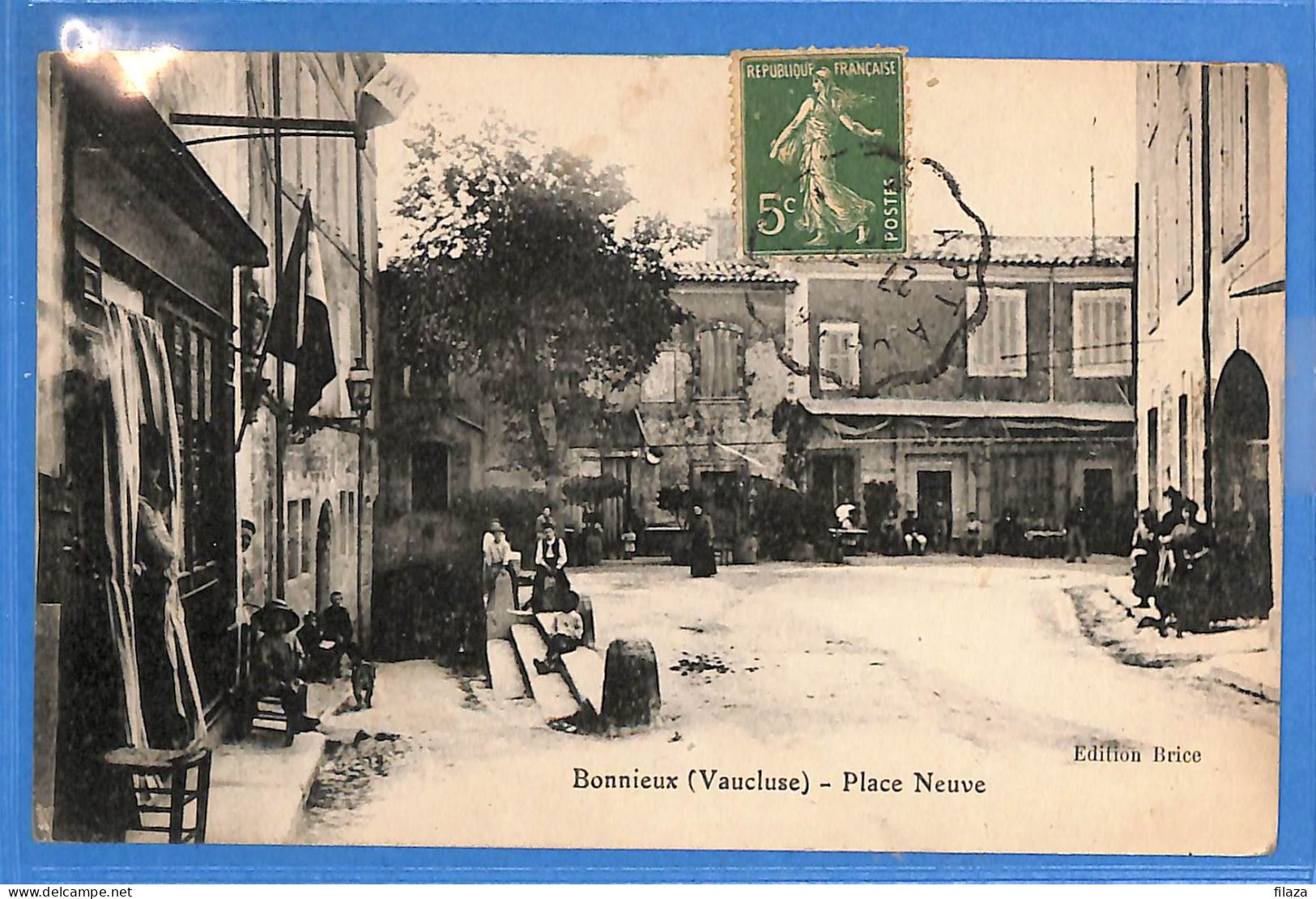 84 - Vaucluse - Bonnieux - Place Neuve (N14421) - Bonnieux