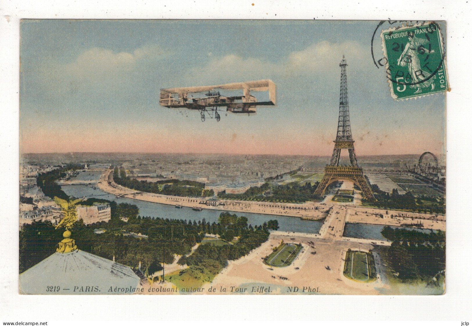 PARIS - Aéroplane évoluant Autour De La Tour Eiffel. - Paris Airports