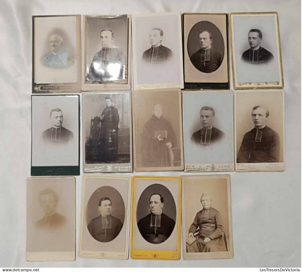 Lot De 15 Photos De Prêtres - Photographie Ancienne - Format 10x6 Cm - Personnes Anonymes