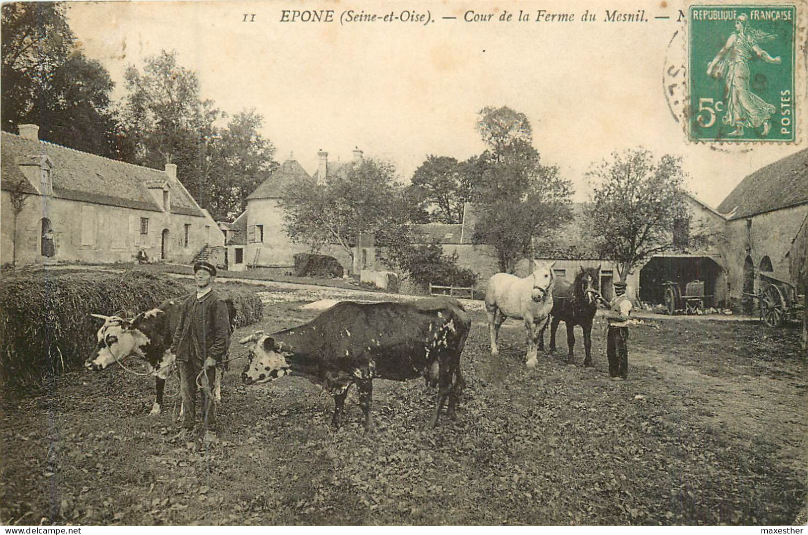 EPONE Cour De La Ferme Du Mesnil - Epone