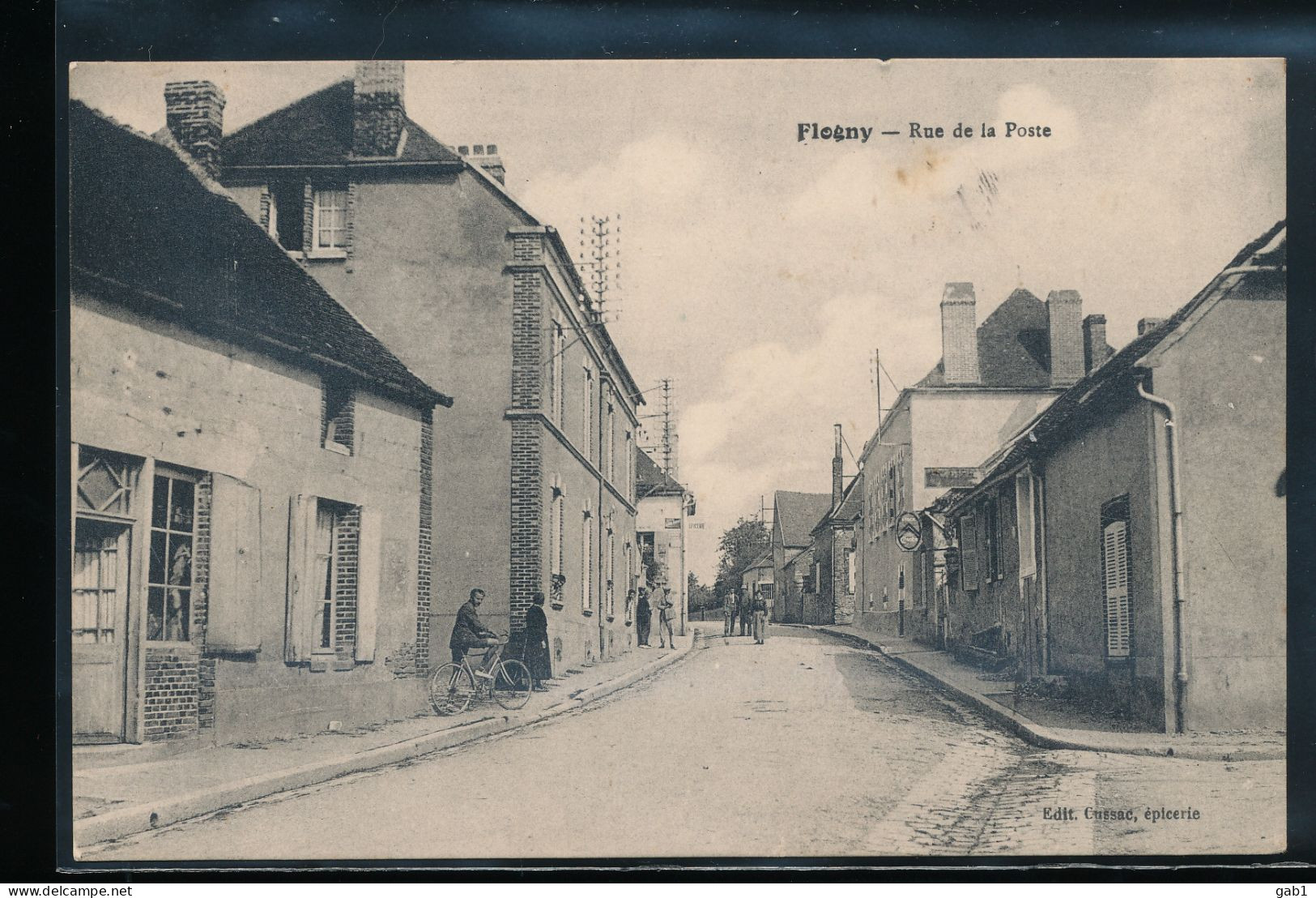 89 --- Flogny --- Rue  De La Poste - Flogny La Chapelle