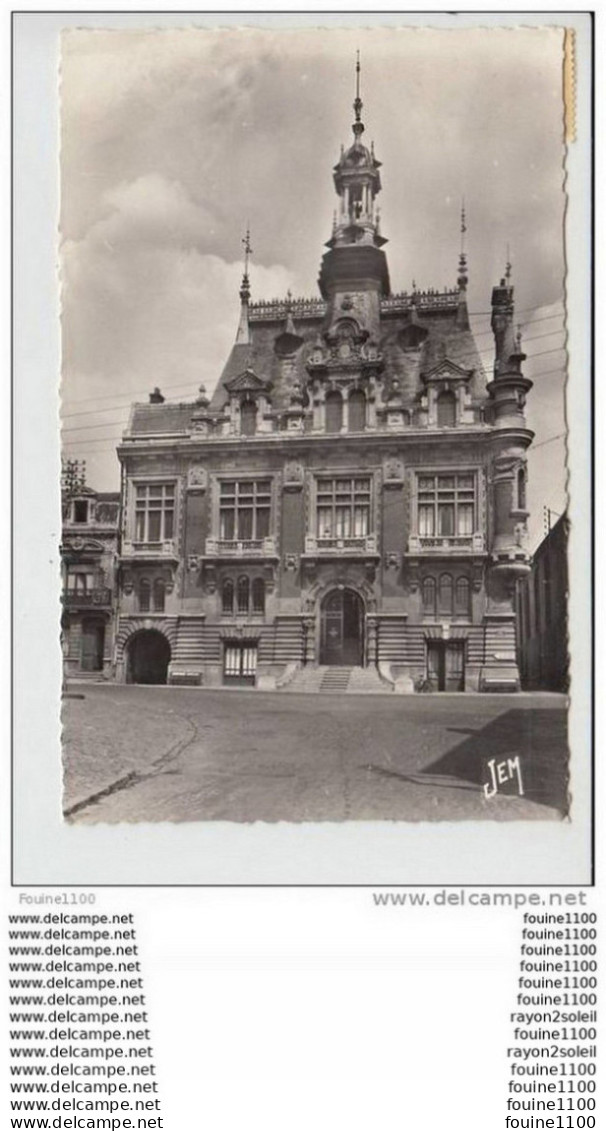 Carte De  Solesmes L Hôtel De Ville ( Format C.P.A  ) ( Recto Verso ) - Solesmes