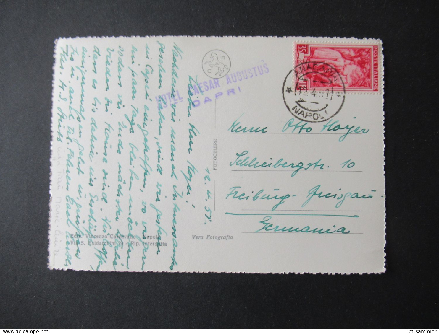 Italien 1951 Echtfoto AK Capri Und Violetter Stempel L2 Hotel Caesar Augustus Capri Nach Freiburg Breisgau Gesendet - 1946-60: Marcophilia