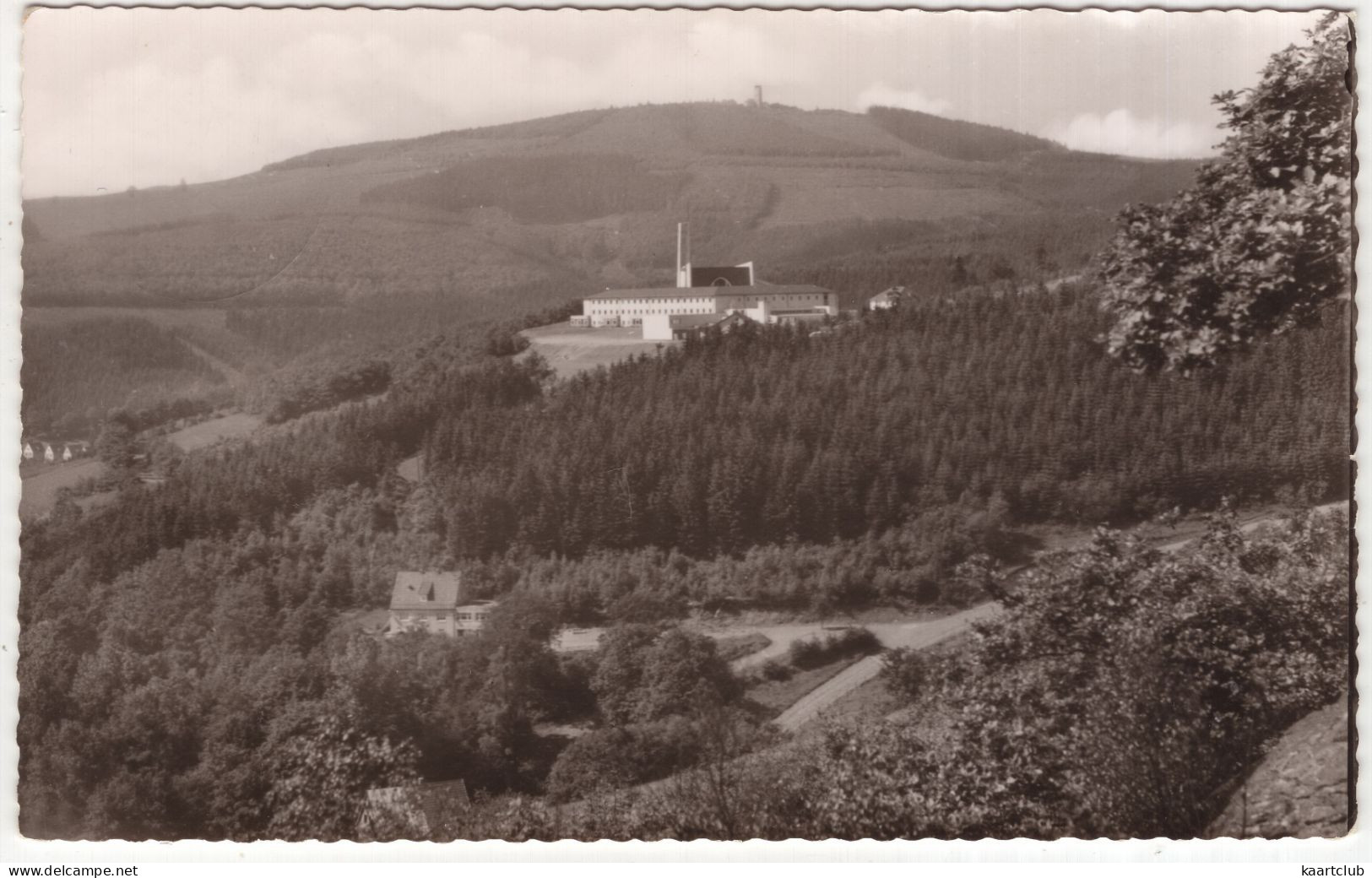 Altenhundem / Sauerland - Blick Auf Missionshaus 'Maria Königin' U. Hohe Bracht - (Deutschland) - 1962 - Lennestadt