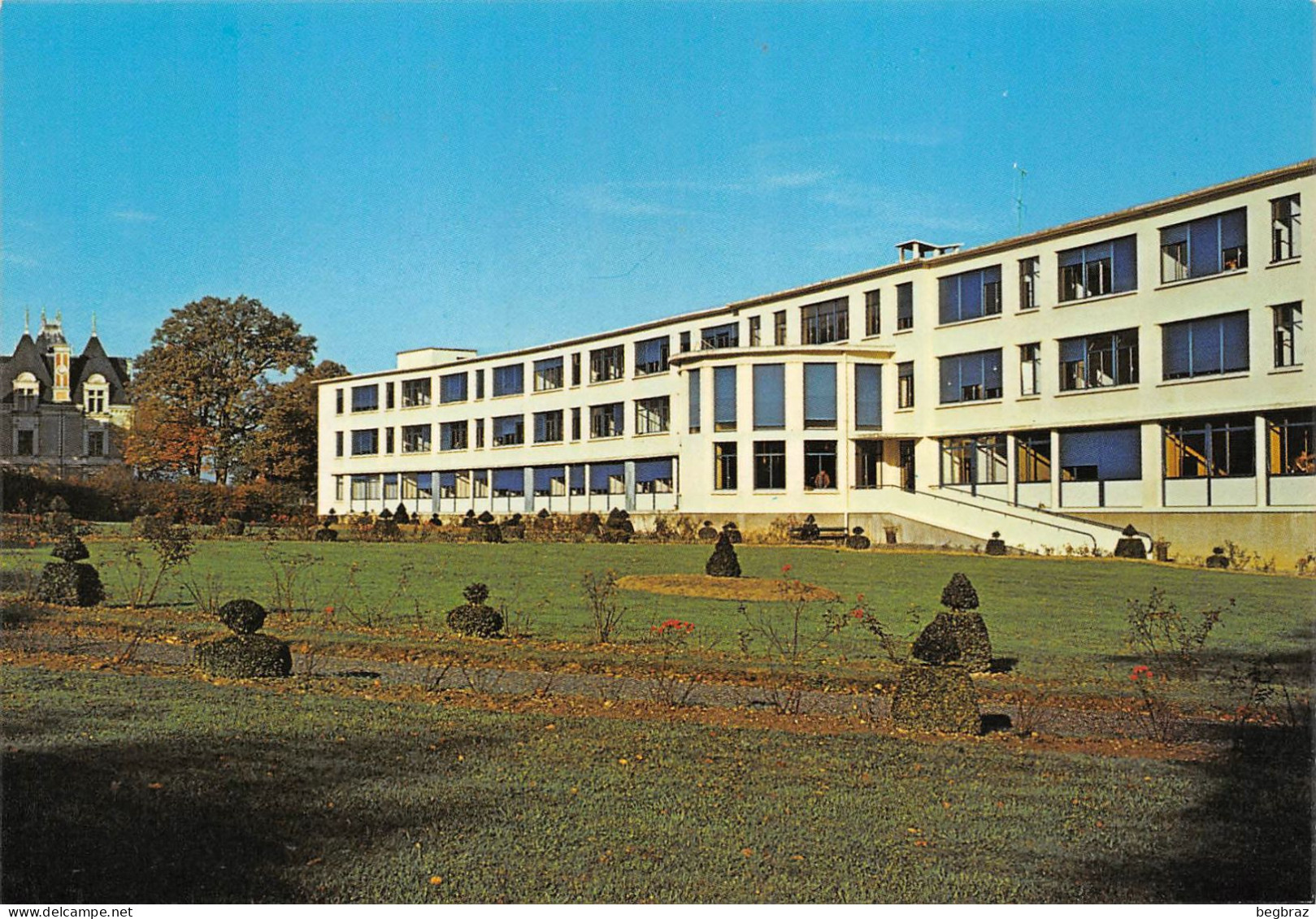 CARQUEFOU    CENTRE MEDICAL DE MAUBREUIL   SANTE - Carquefou