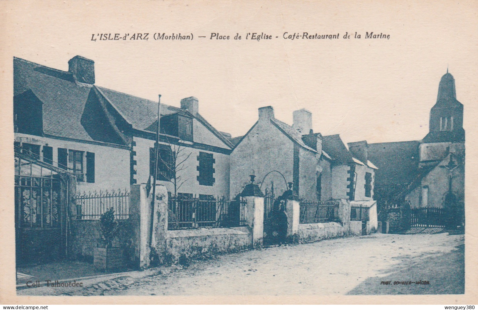 56 ILE D'ARZ         Place De L'eglise    Café-Restaurant De La Marine  TB  PLAN  Env. 1930.     RARE - Ile D'Arz