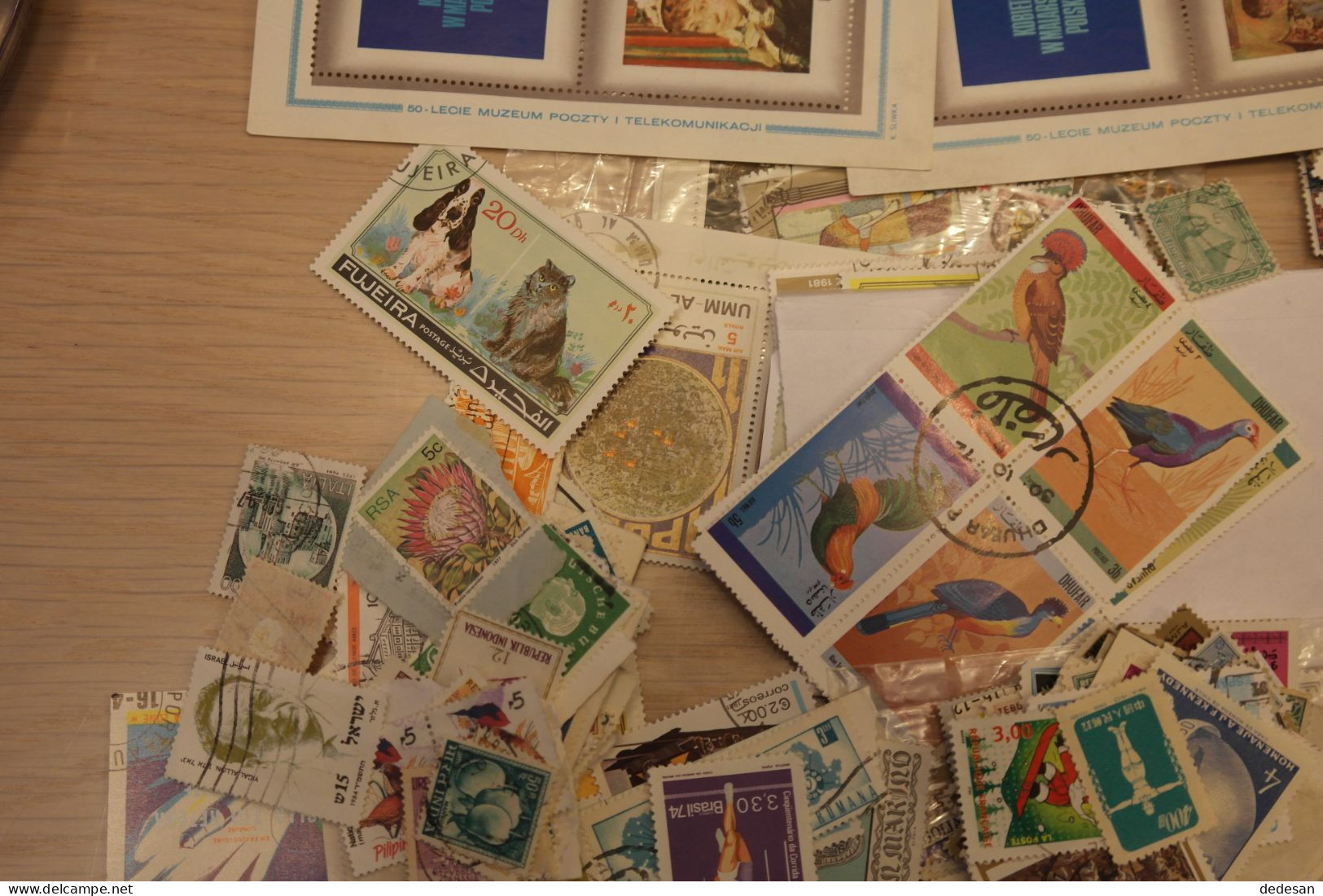 Lot de timbres étrangers tous pays sauf France - Nombreuses photos