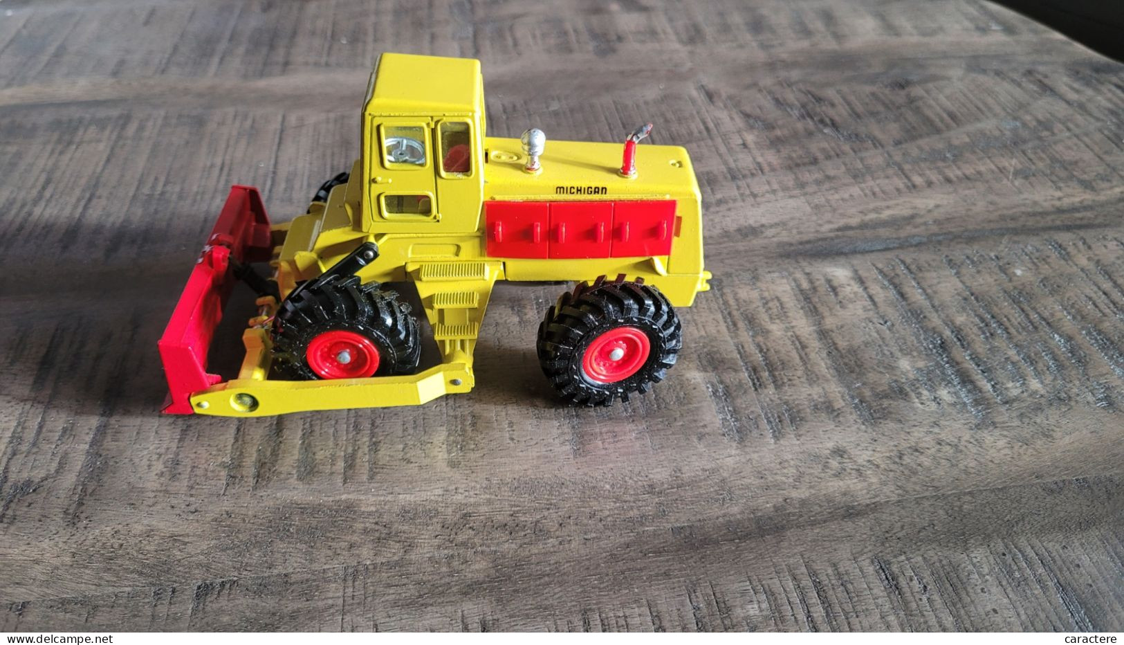 DINKY TOYS TRACTEUR MICHIGAN - Dinky