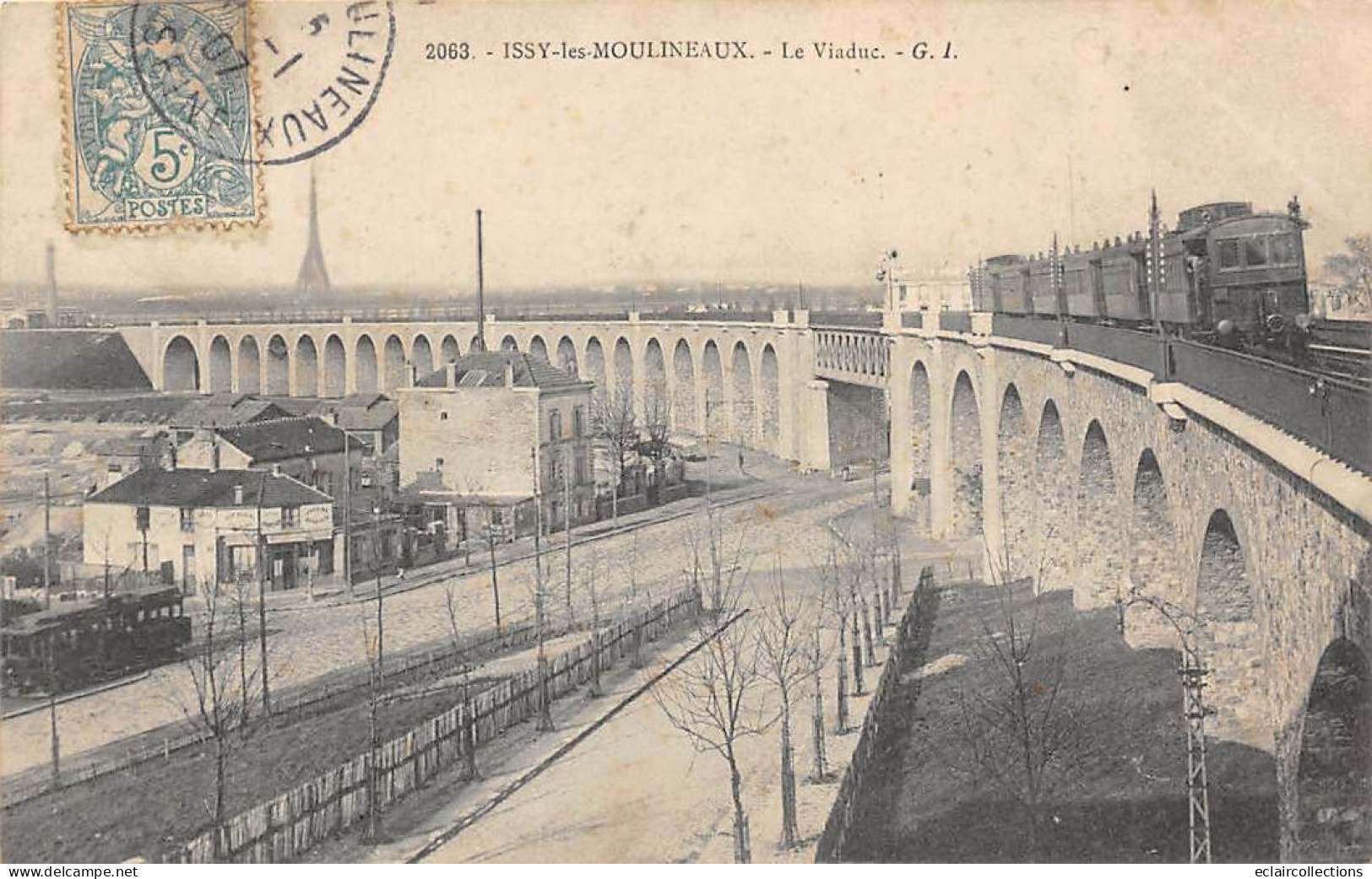 Issy Les Moulineaux        92       Le Viaduc.  Train.  N° 2063     (Voir Scan) - Issy Les Moulineaux