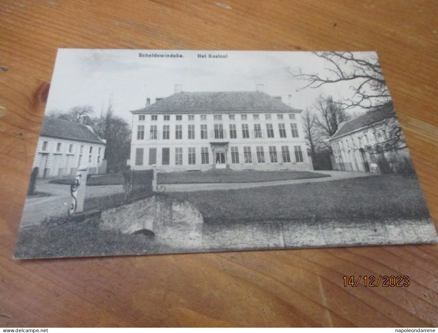 Scheldewindeke, Het Kasteel - Oosterzele