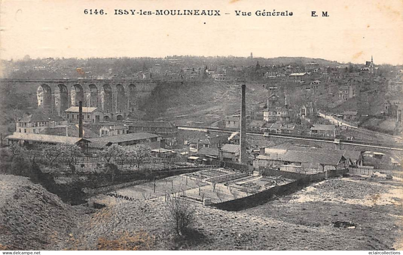 Issy Les Moulineaux        92       Vue Générale. Usine   .  N° 6146  (Voir Scan) - Issy Les Moulineaux