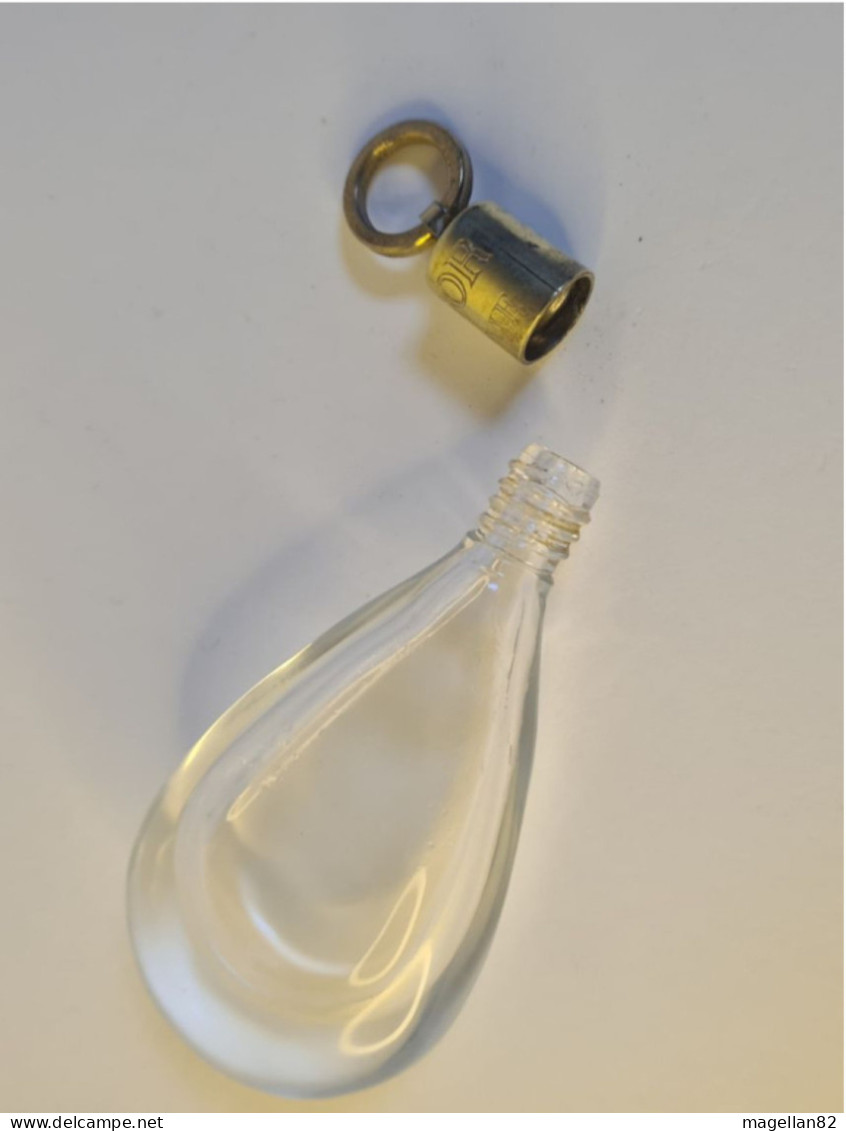 Ancien Flacon Pendentif. Goutte d'eau. Parfum Trésor de lancôme PARIS. Année 1954 Lancome