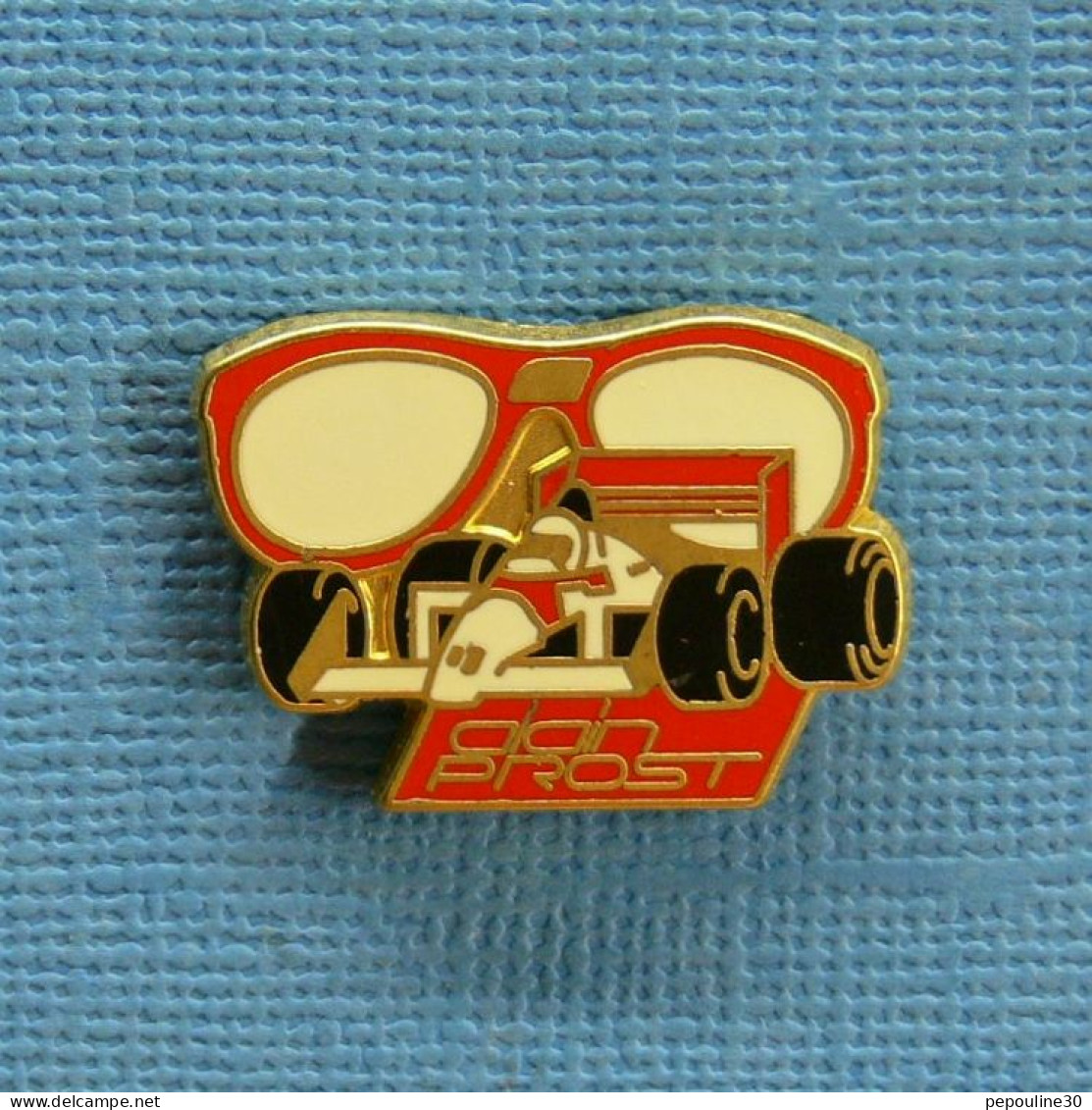 1 PIN'S //  ** FORMULE 1 / LUNETTE ROUGE ALAIN PROST ** . (A.B. Paris) - F1