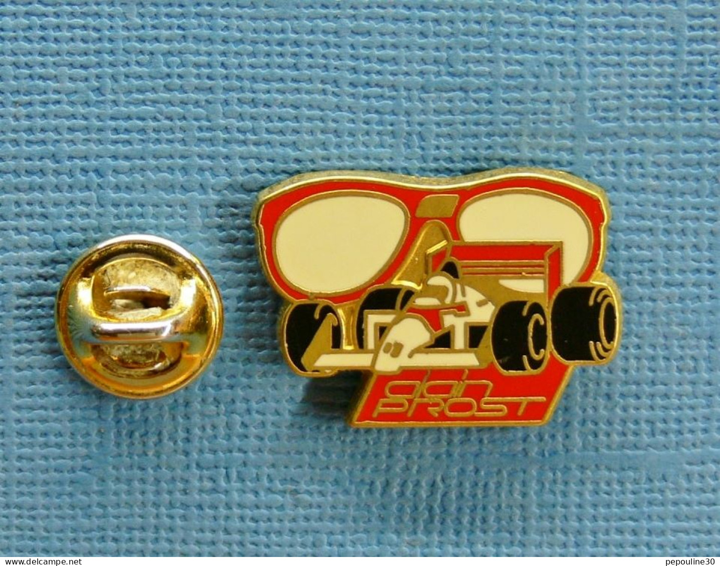 1 PIN'S //  ** FORMULE 1 / LUNETTE ROUGE ALAIN PROST ** . (A.B. Paris) - F1