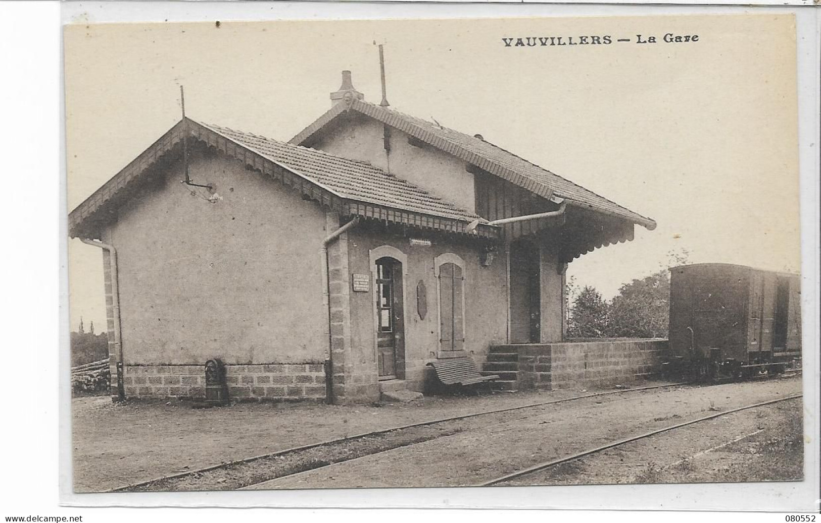 70 VAUVILLERS . La Gare Et Le Wagon , édit : Sans , Années 10 , état Sup - Vauvillers