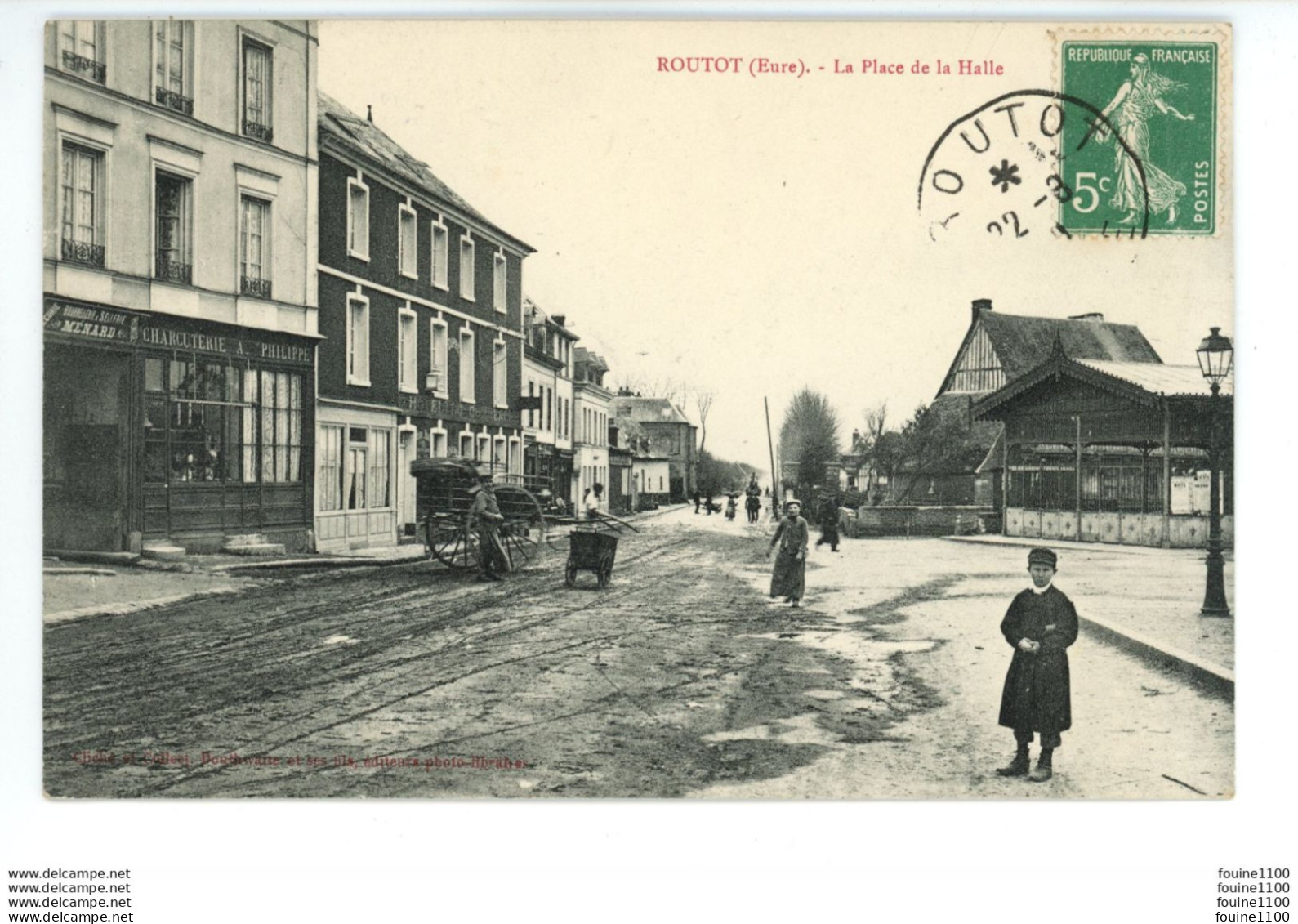 ROUTOT La Place De La Halle - Routot