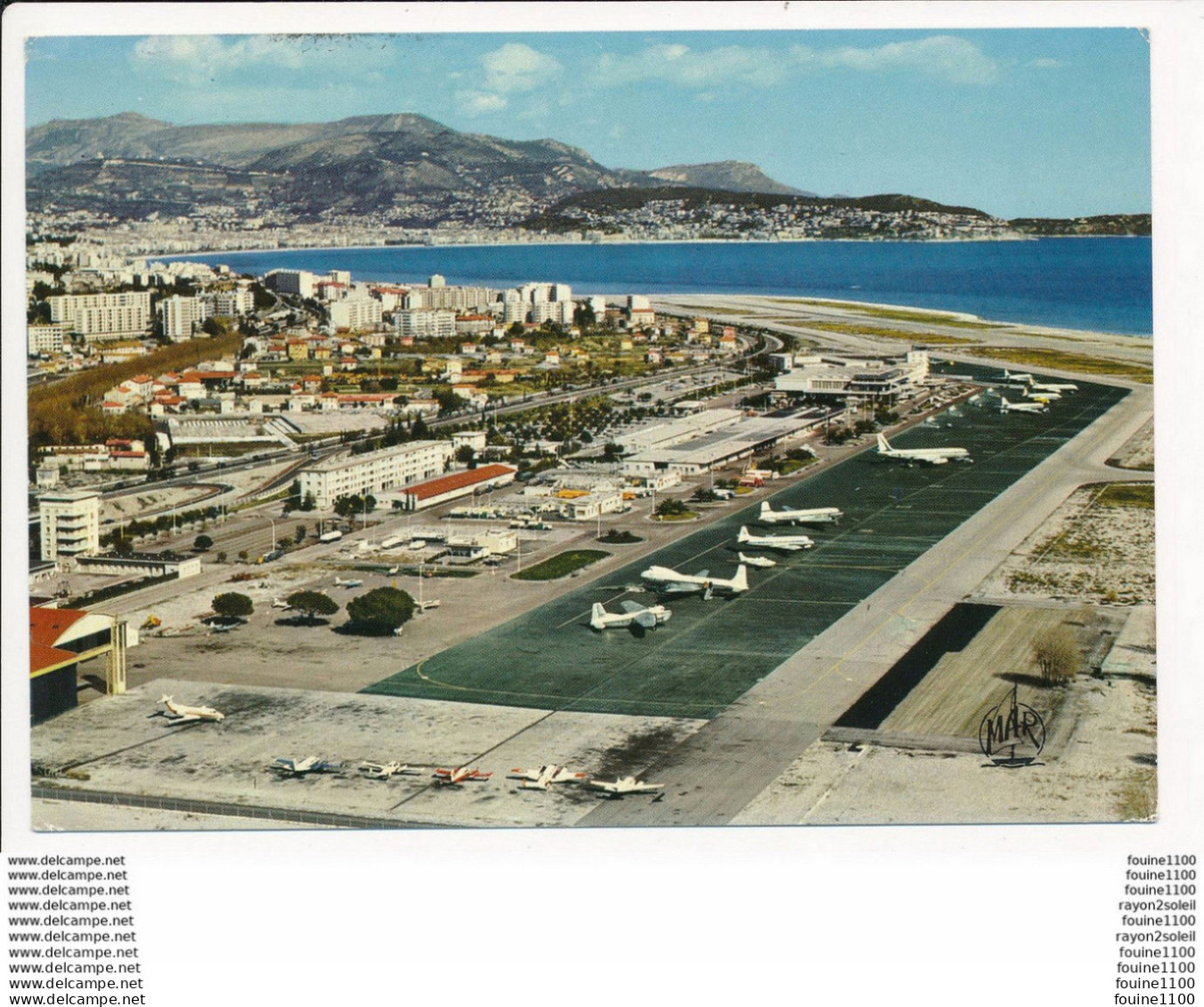 Carte ( Format 15 X 10,5 Cm ) NICE L' Aéroport Et La Baie Des Anges ( Avion ) - Luchtvaart - Luchthaven