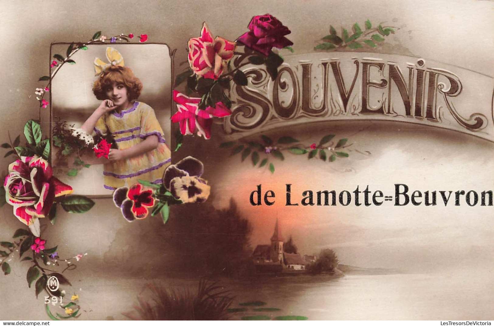 FANTAISIES - Souvenir De Lamotte - Beuvron - Petite Fille - Roses - Carte Postale Ancienne - Autres & Non Classés