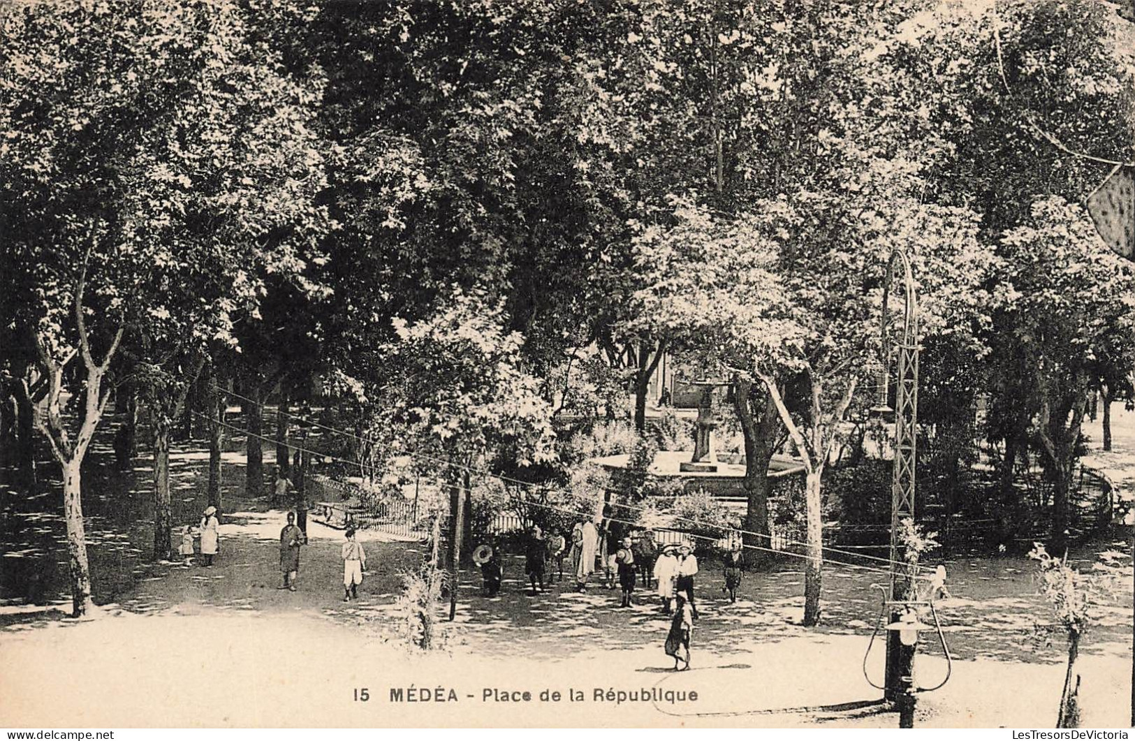 ALGÉRIE - Médéa - Place De La République - Carte Postale Ancienne - Médéa