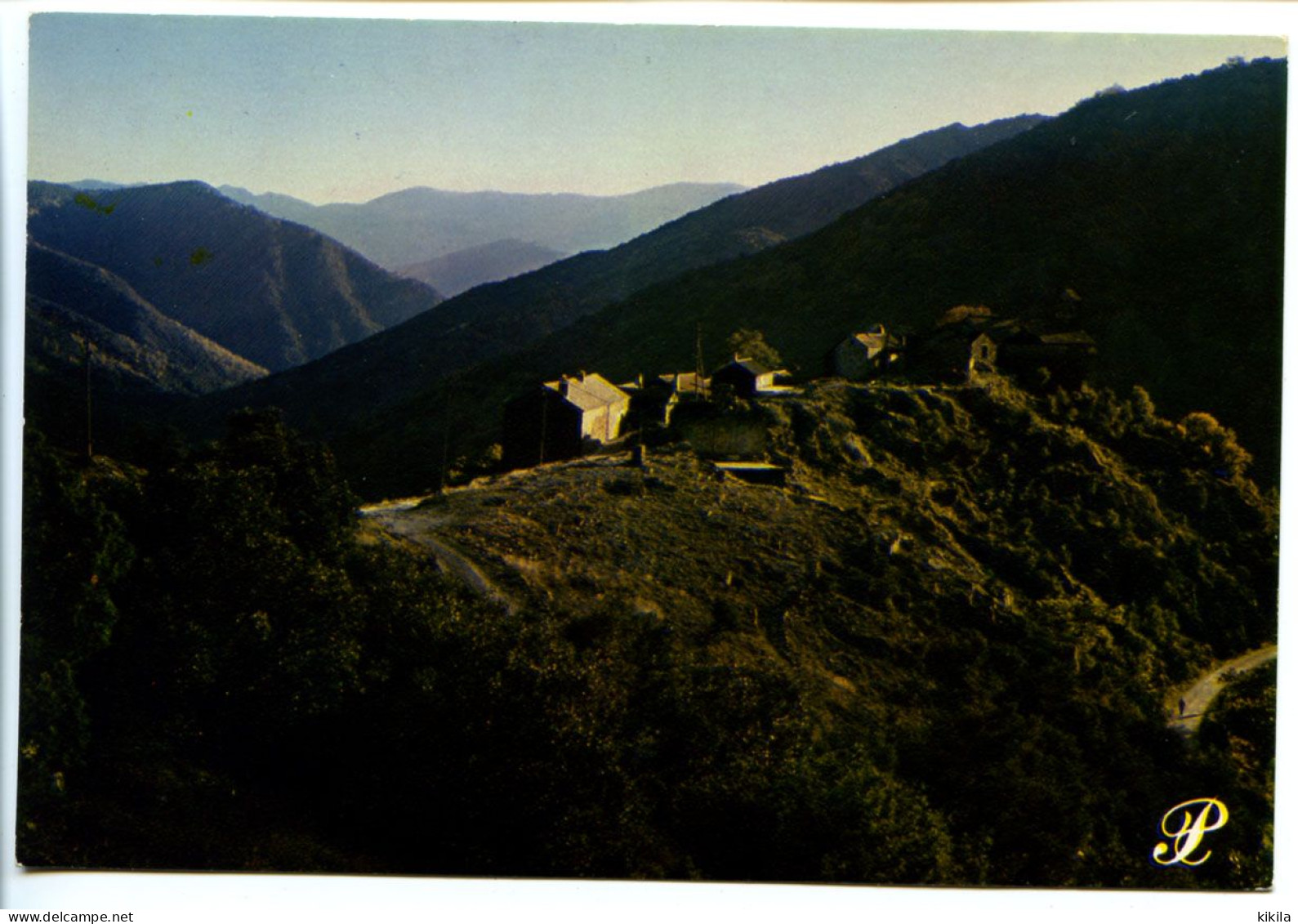 CPSM / CPM 10.5 X 15 Prestige CEVENNES Hameau Cévenol à Flanc De Montagne     Photo D. Faure - Languedoc-Roussillon